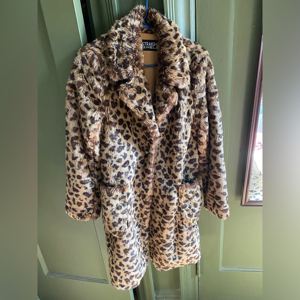 Straight to Hell Women’s Leopard Print Winter Coat. Size Small. Barely worn.